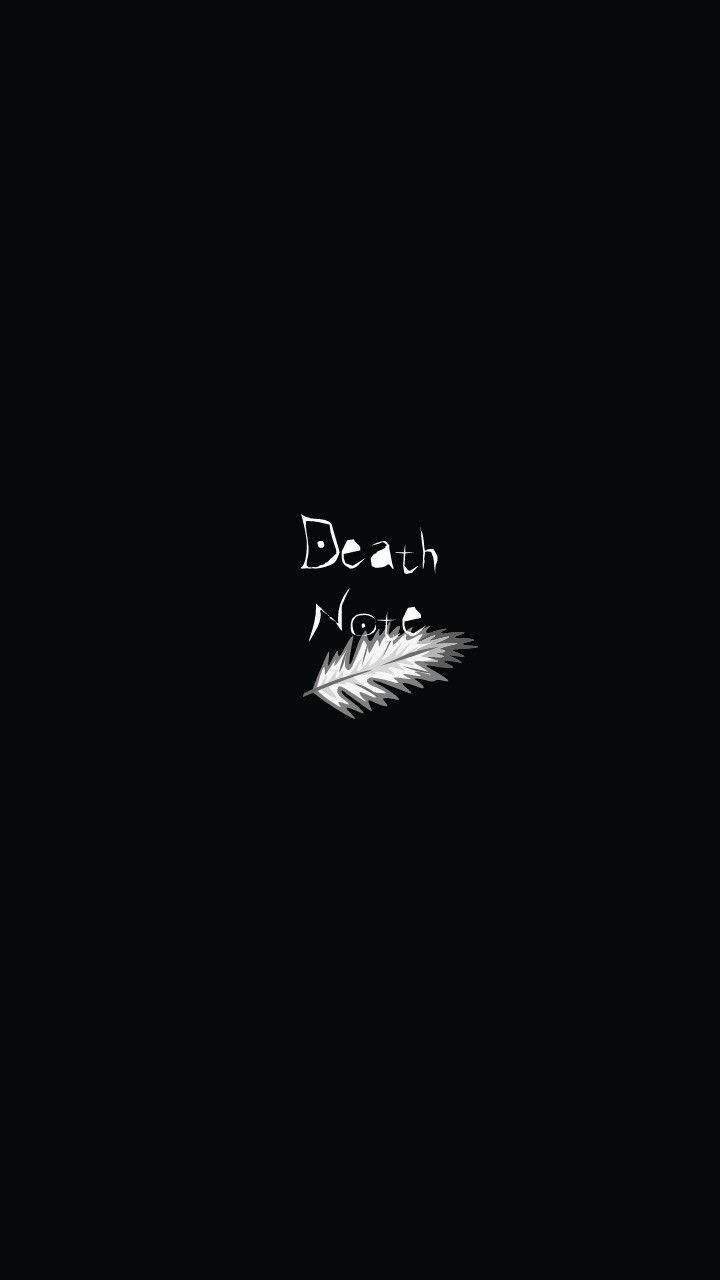 Death Note Aesthetic 桌布 壁紙 — 一個極簡的黑色背景，在詳細的白色羽毛上方以白色字體顯示「Death Note」字樣。