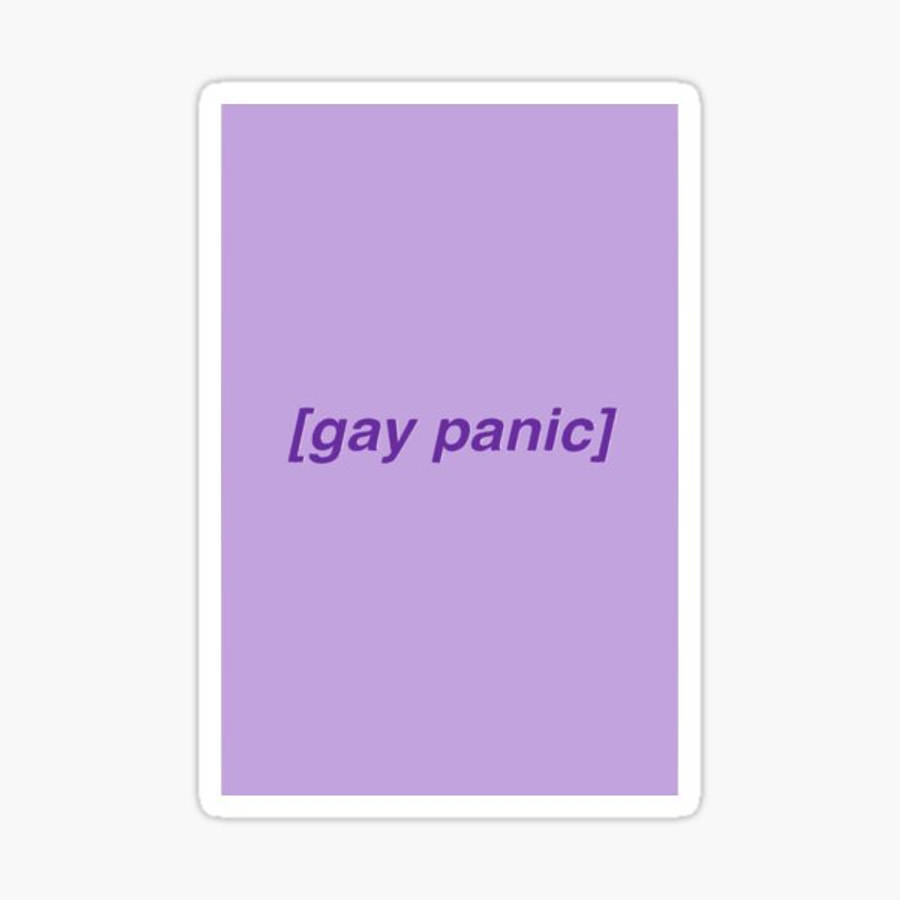 Panic 桌布 壁紙 — 一個極簡薰衣草貼紙，中央有紫色文字寫著 gay panic，背景純色。