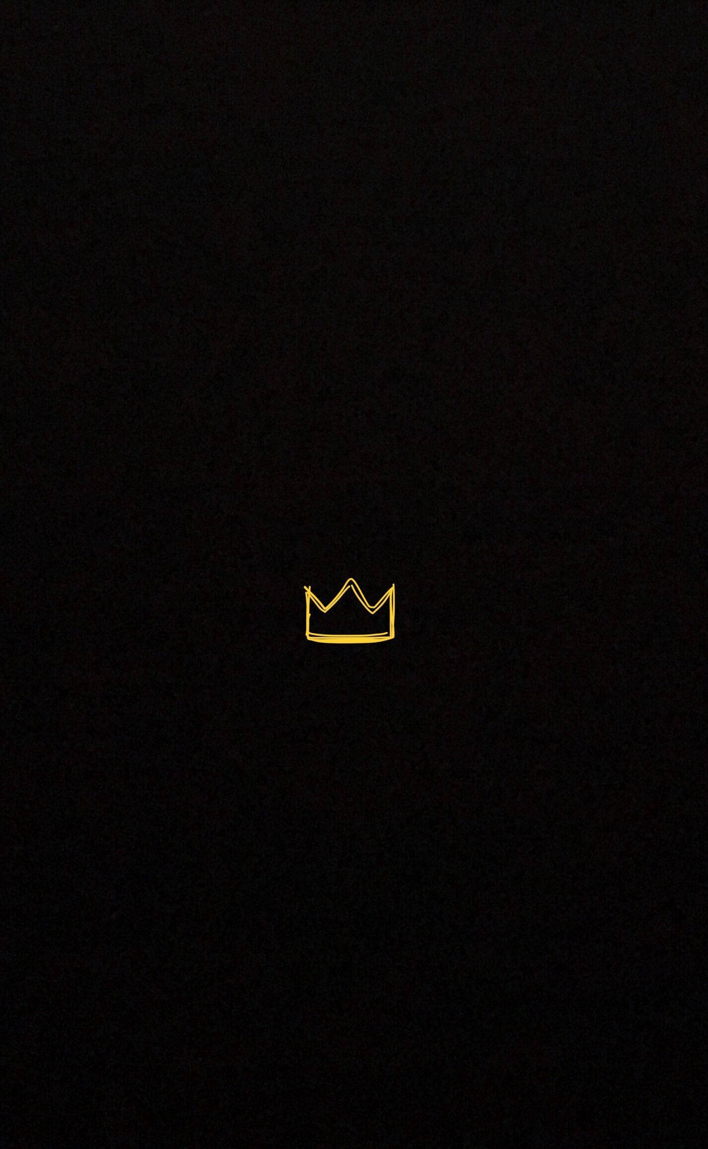 Black King 桌布 壁紙 — 一個極簡金色皇冠圖示，居中於純黑色背景上。