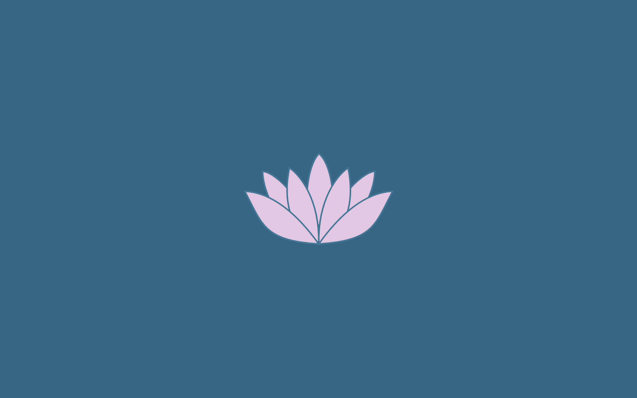 Minimalist iPad 桌布 壁紙 — 一個極簡風格的淺紫色蓮花圖示，居中放置在純青色背景上。