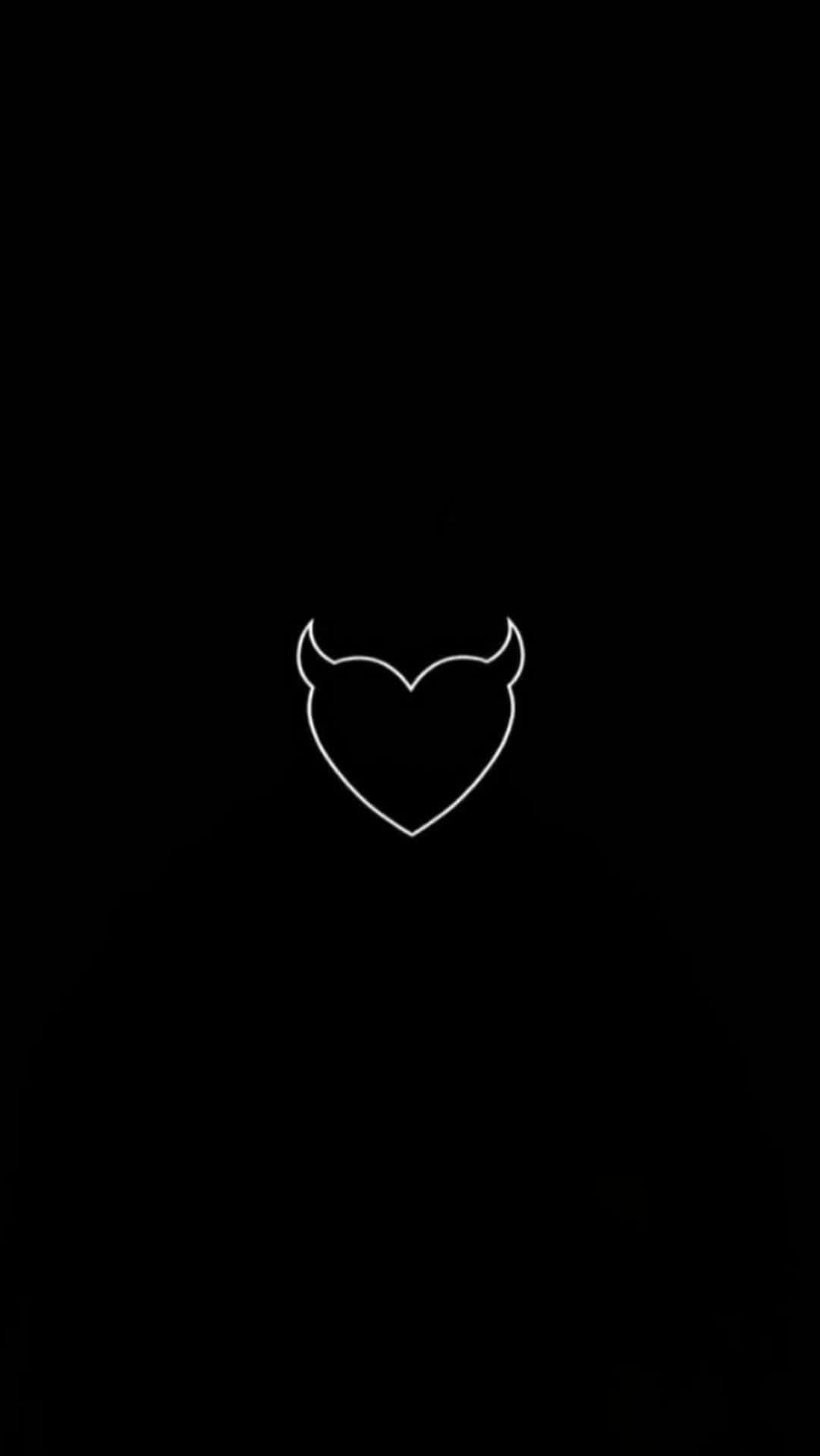 Aesthetic Black Heart 桌布 壁紙 — 一個極簡風格的白色心形輪廓，帶有惡魔角，居中在純黑色背景上。