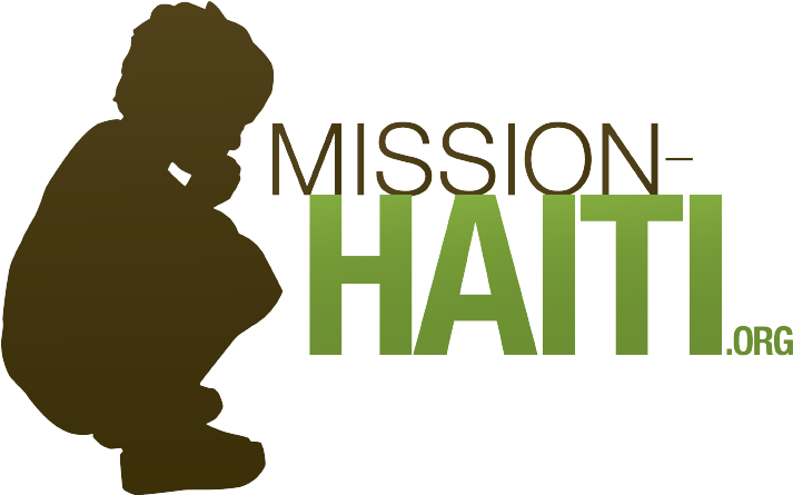Haiti 桌布 壁紙 — 一個標誌，包含一個棕色剪影的人抱著一個孩子，旁邊是粗體綠色和金色文字「MISSION-HAITI.ORG」。