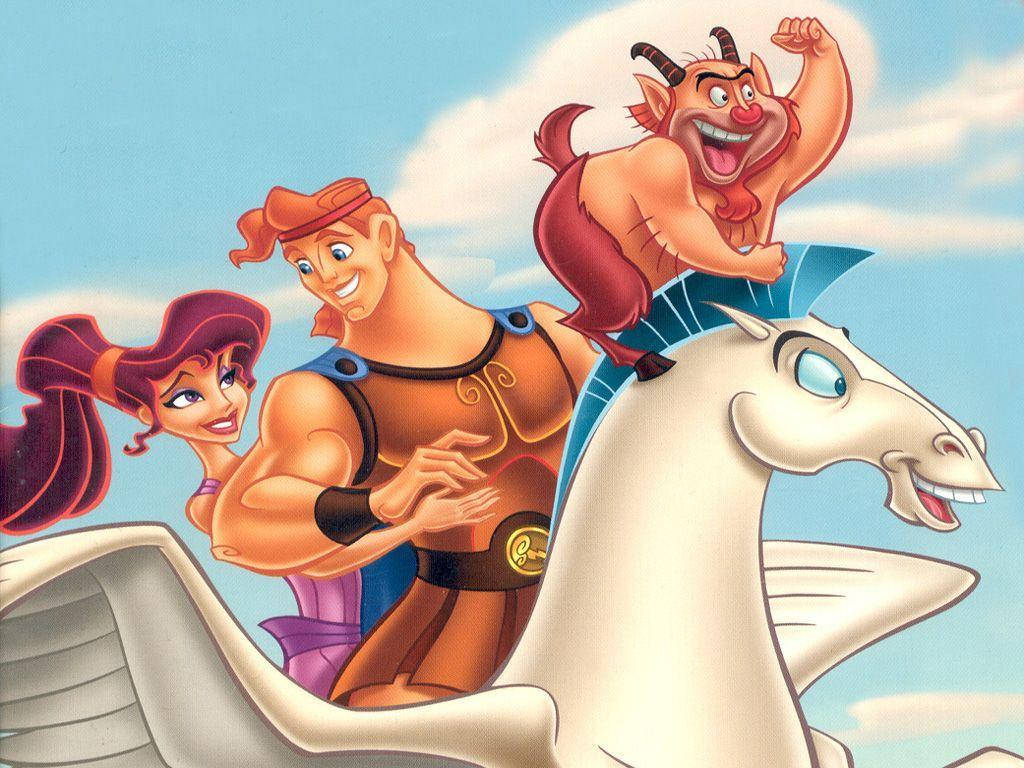 Hercules 桌布 壁紙 — 一個歡樂的動畫場景，有肌肉發達的英雄、微笑的女人和一隻山羊騎著一匹白色有翼的馬，背景是明亮的藍天。