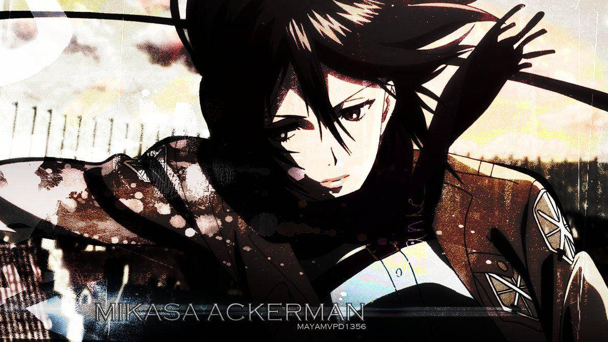 Mikasa 桌布 壁紙 — 一個決心堅定的動漫女孩，深色頭髮和銳利的眼神，在粗獷且風格化的戰鬥場景中凝視前方。
