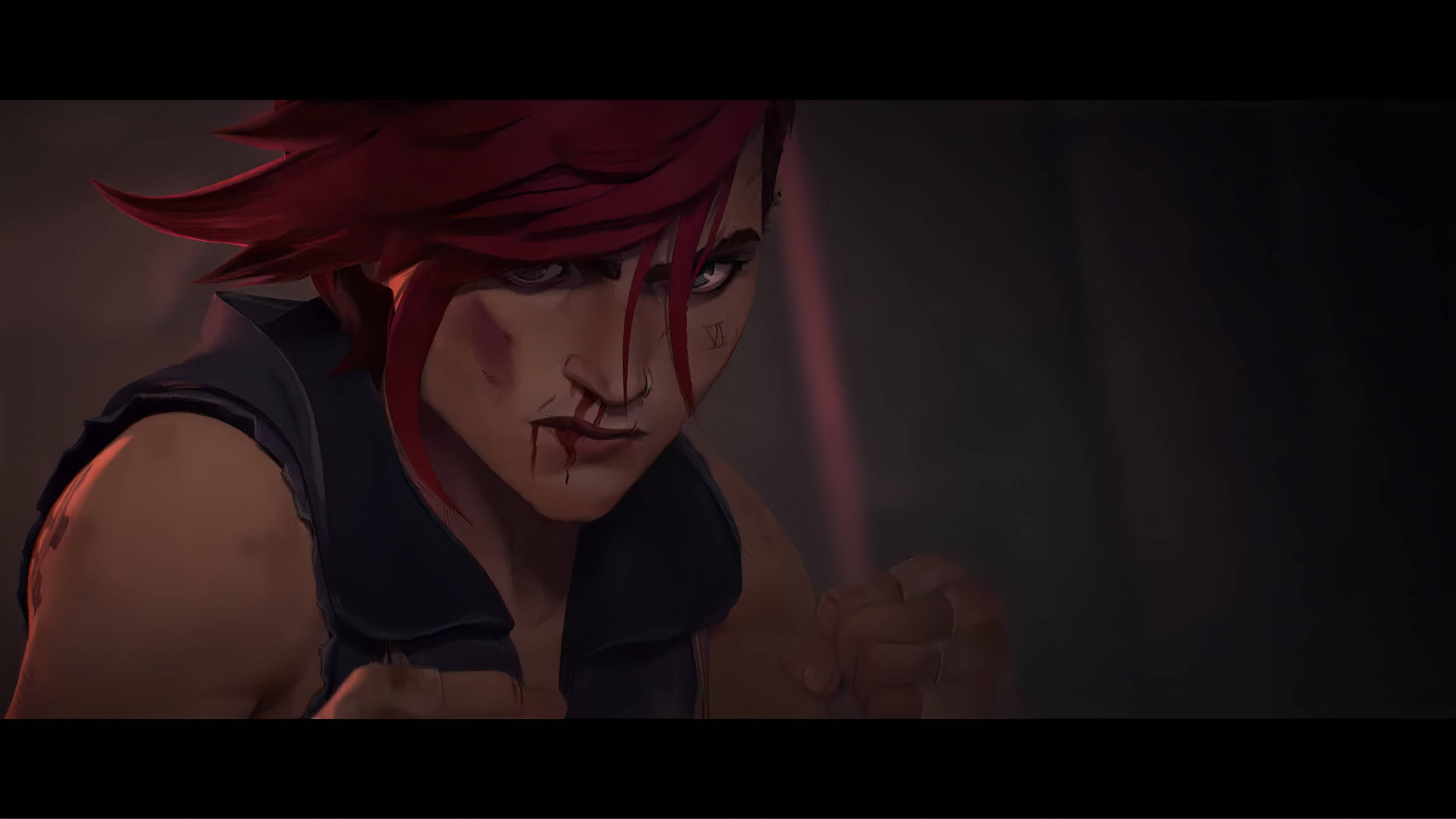 Animated 桌布 壁紙 — 一個決心堅定的動漫角色，紅髮且臉上帶血，在昏暗光線中緊握一把發光的劍。