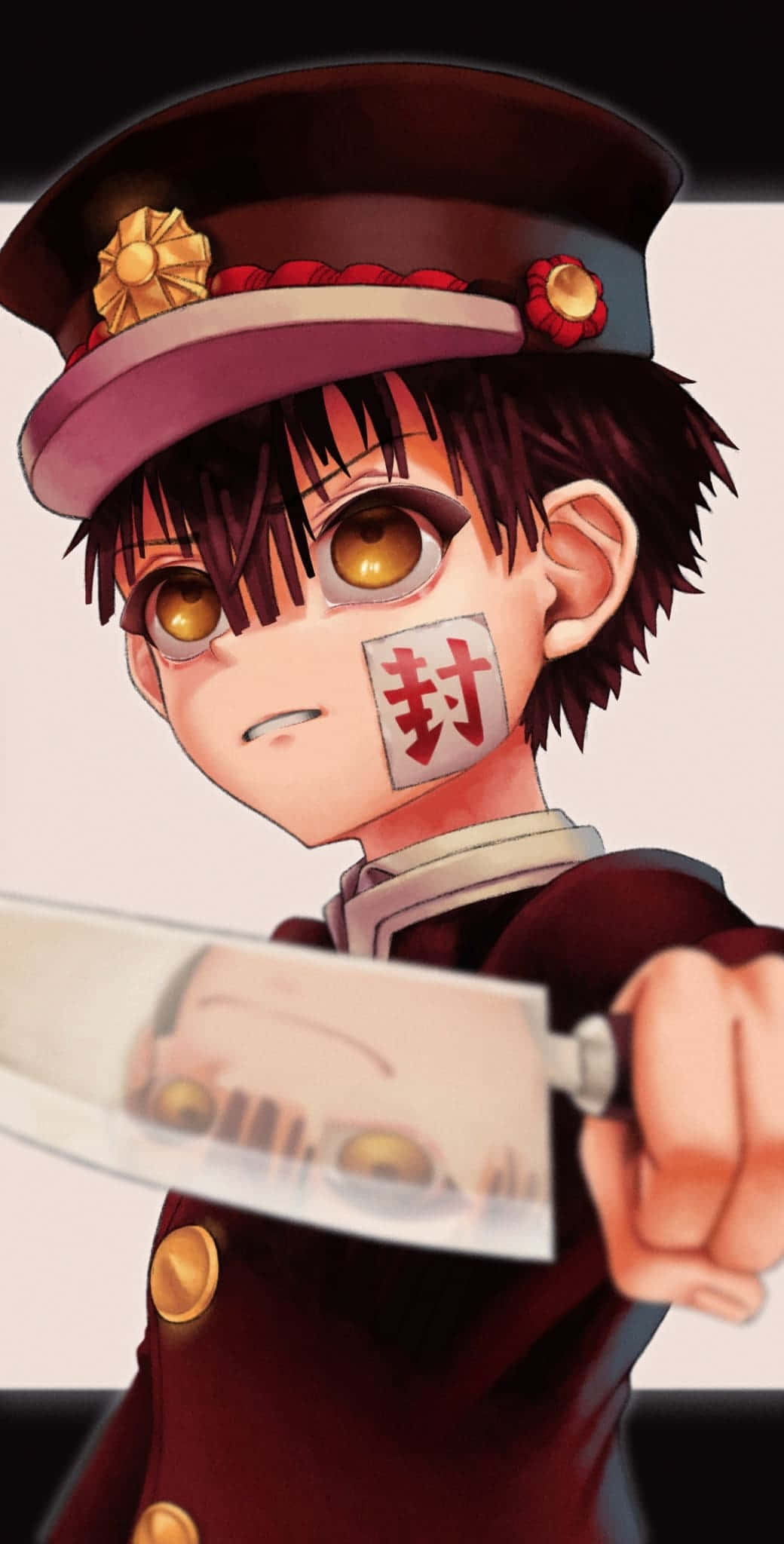 anime boys cute 桌布 壁紙 — 一個決心堅定的動畫男孩，身穿紅色制服和帽子，手持菜刀，表情嚴肅，臉頰上有漢字印章。
