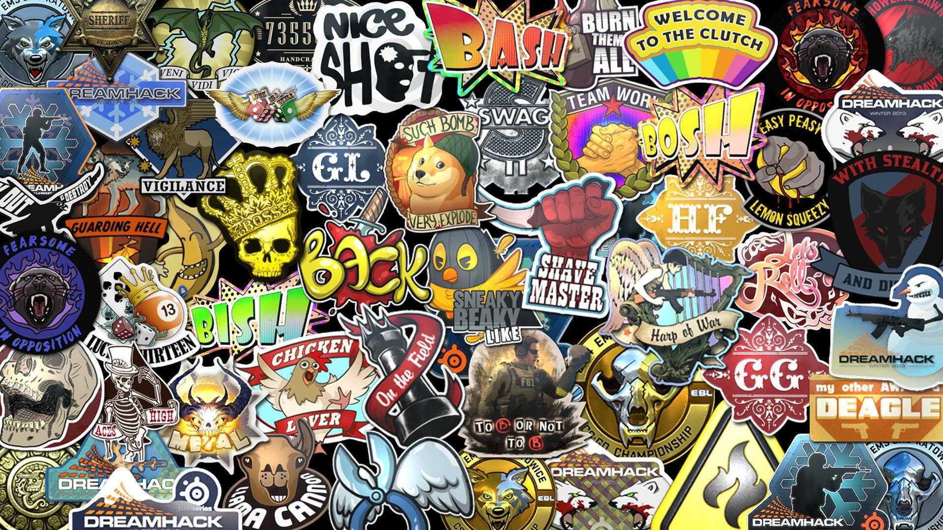 stickers 桌布 壁紙 — 一個混亂的拼貼畫，包含色彩繽紛的遊戲和電競主題貼紙，特色是標誌、吉祥物和粗體文字。