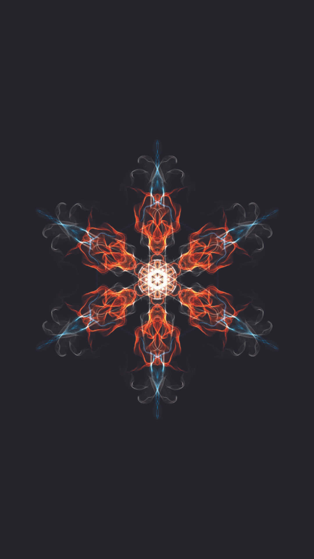 kaleidoscope 桌布 壁紙 — 一個火橙色和電光藍色的碎形雪花從發光的中心向黑暗背景輻射。
