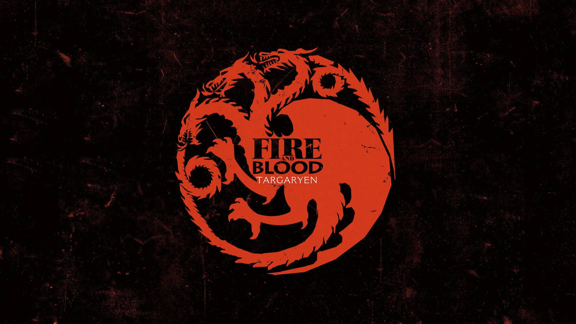 坦格利安家族 桌布 壁紙 — 一個火紅的三頭龍徽章，上面有「Fire and Blood Targaryen」文字，背景為深色紋理。