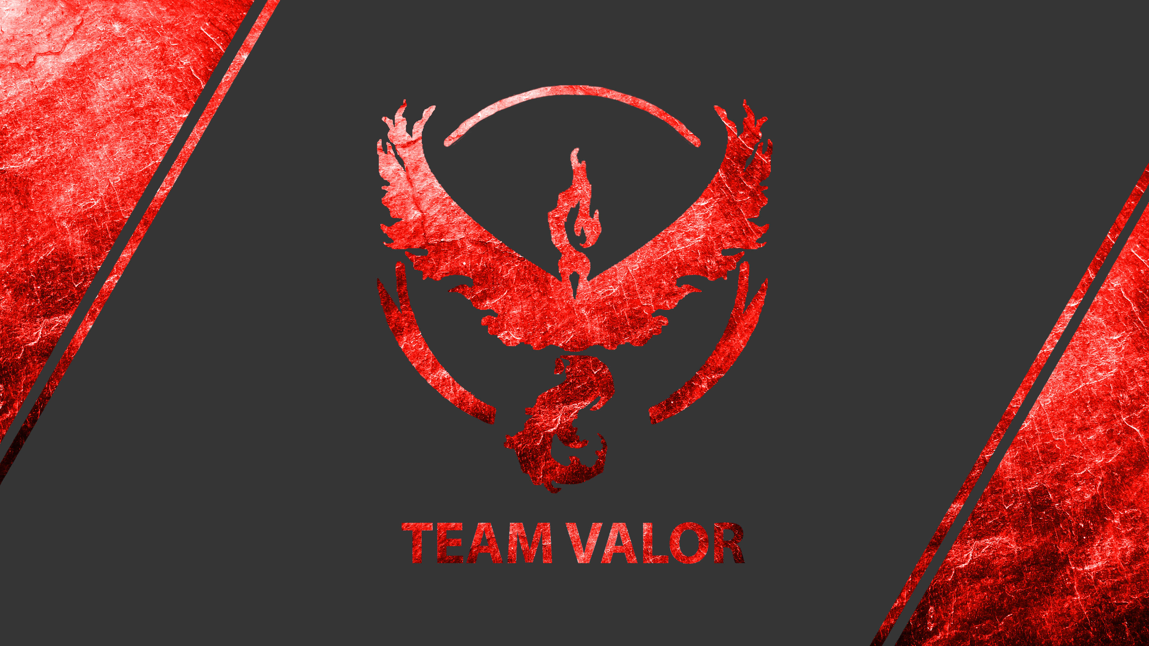 game 桌布 壁紙 — 一個火紅色的Team Valor標誌，帶有鳳凰翅膀和龍尾，背景為深灰色，並有紋理化的紅色對角線點綴。