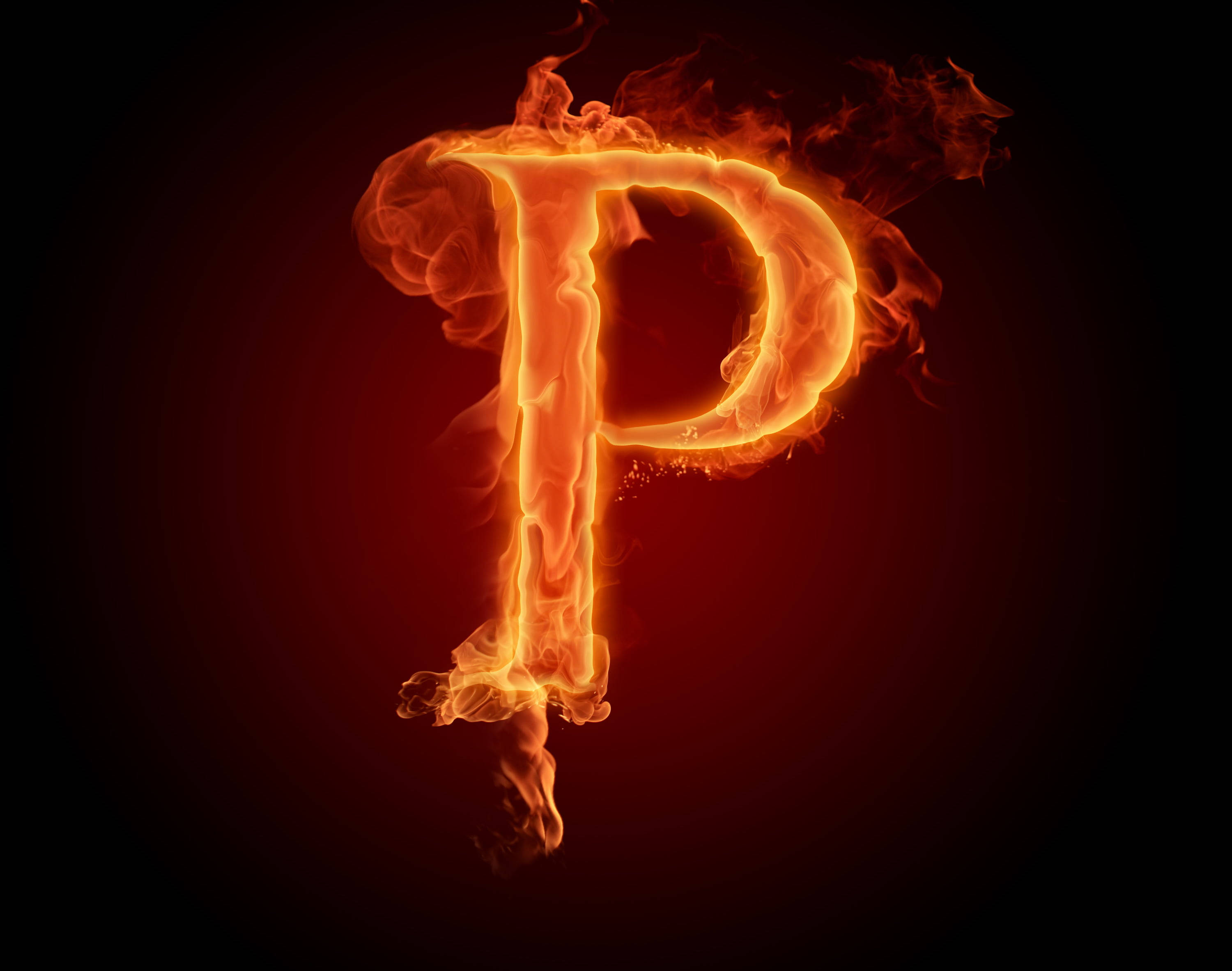 字母P 桌布 壁紙 — 一個熾熱的字母 P 在深紅色漸變背景上燃燒著發光的橙色火焰。