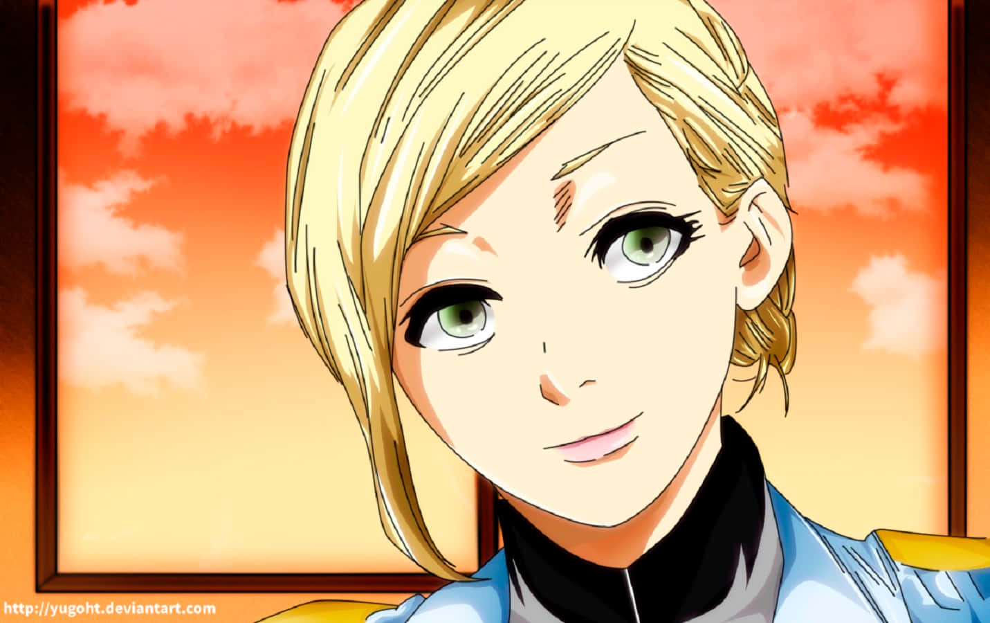 Kureo Mado 桌布 壁紙 — 一個特寫動漫女孩，金髮綠眼，在窗框映襯的溫暖夕陽天空下溫柔微笑。