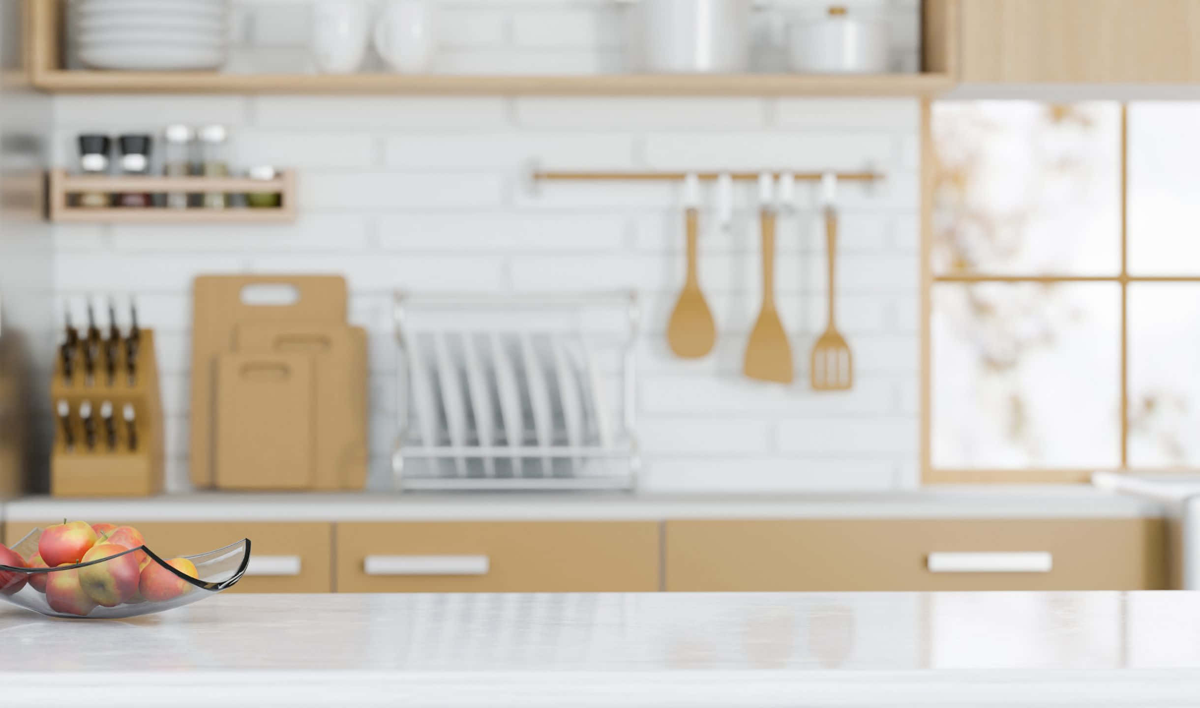 kitchen 桌布 壁紙 — 一個現代廚房，配有白色地鐵磚、木質層架和一個放在光面檯面上的紅蘋果碗。