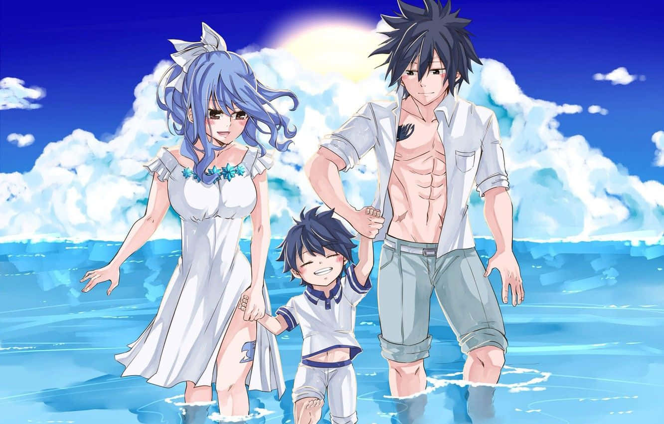 Gray Fullbuster 桌布 壁紙 — 一個由三人組成的開朗動畫家庭，站在淺海水中，頭頂是明亮的太陽和蓬鬆的雲朵。
