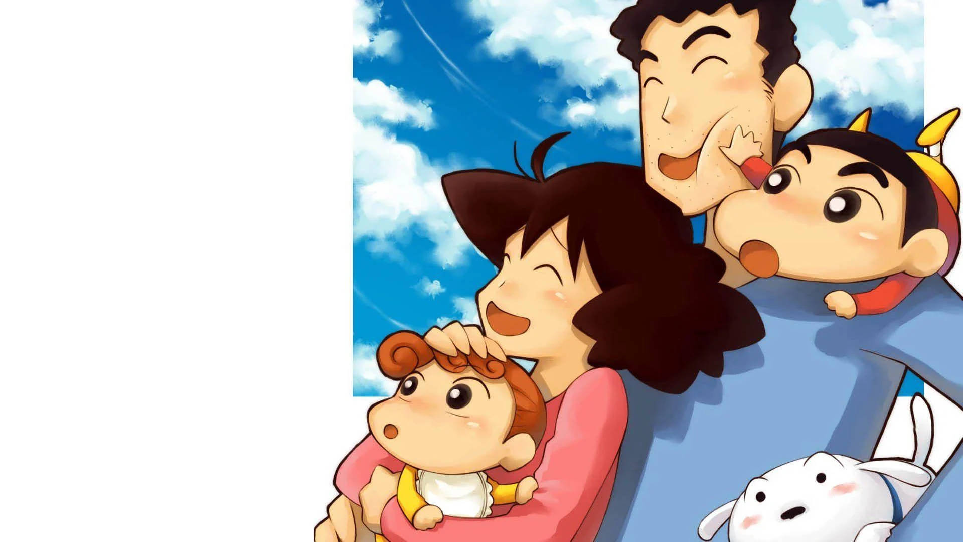 Shin Chan 桌布 壁紙 — 一個由四人組成的愉快動畫家庭和他們的狗在明亮的藍天白雲下開心地微笑。