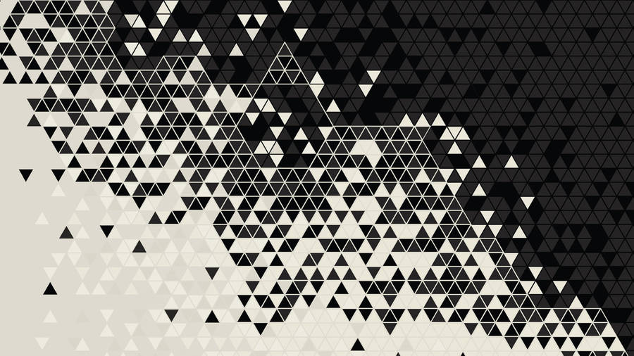 Geometric 桌布 壁紙 — 一個由重疊三角形組成的動態黑白抽象圖案，營造出幾何波浪效果。