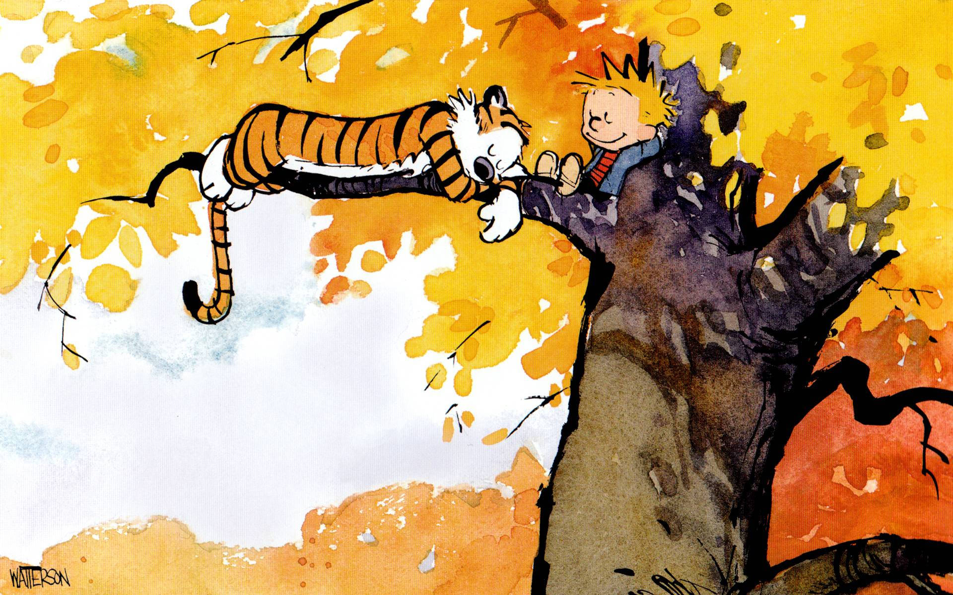 Hobbes 桌布 壁紙 — 一個男孩和他的老虎朋友棲息在樹枝上，周圍是鮮豔的秋葉，天空柔和。