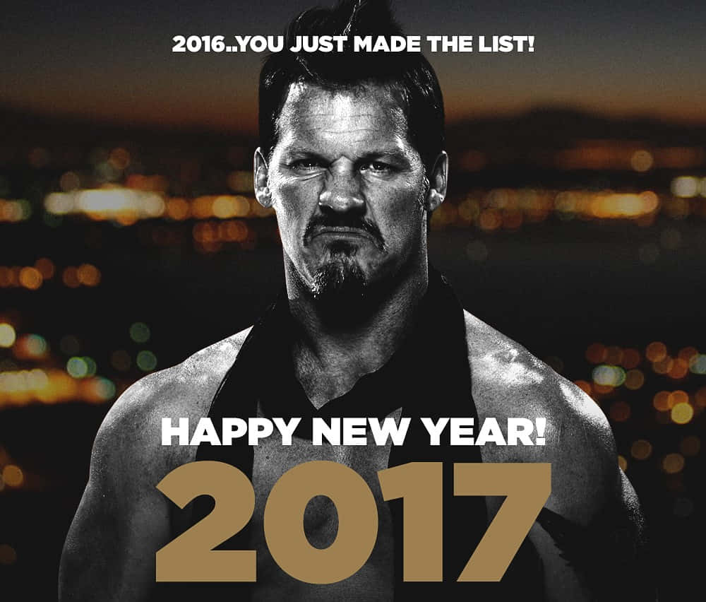 WWE 桌布 壁紙 — 一個留著山羊鬍的肌肉男在黃昏時分對著模糊的城市天際線強烈凝視，並有粗體文字慶祝2017年新年。