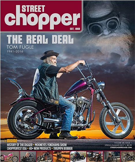 Chopper 桌布 壁紙 — 一個留鬍子戴帽子的男人騎著紫色chopper機車，背景是戲劇性的日落天空，上方懸浮著一個幽靈般的機車手面孔。