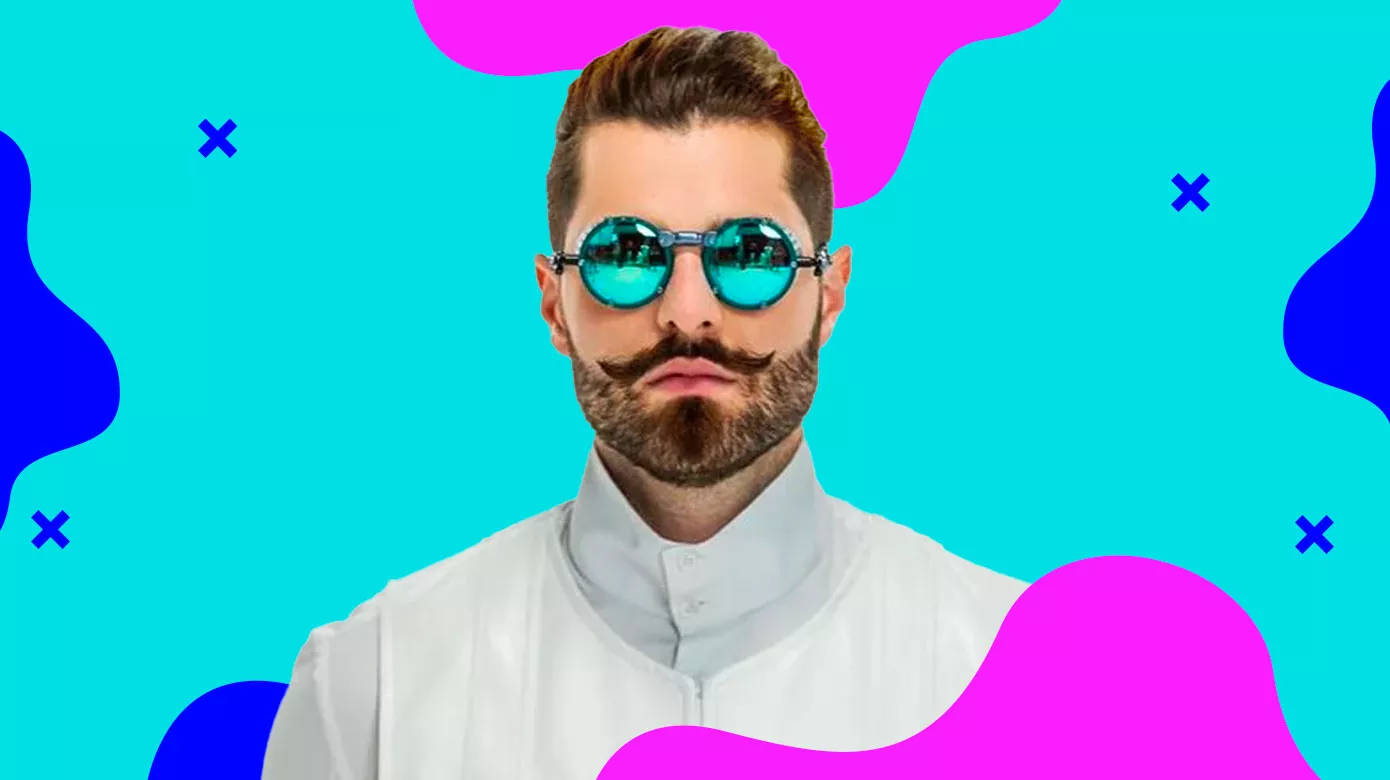 dj alok free fire 桌布 壁紙 — 一個留鬍鬚和鬍子的男人戴著圓形太陽眼鏡，背景是充滿活力的青色，帶有粉紅色和藍色的抽象形狀。