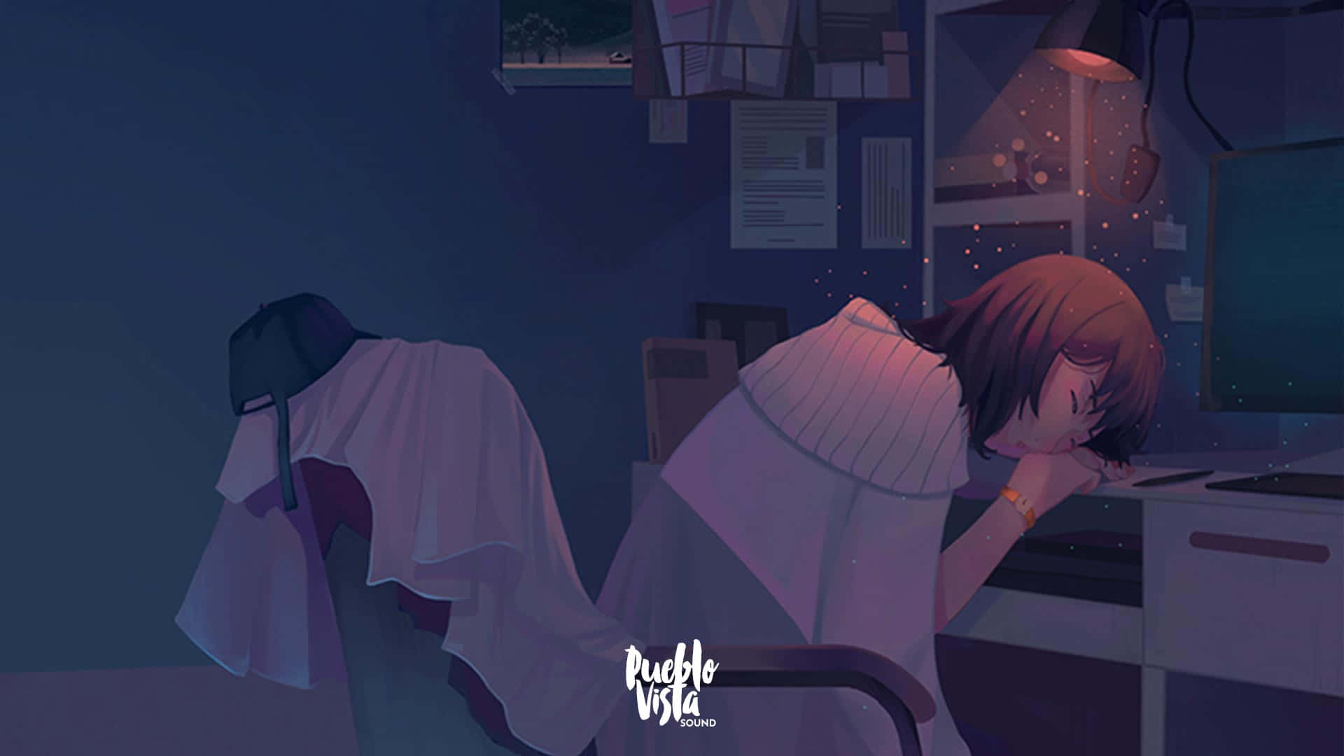 lofi 桌布 壁紙 — 一個疲倦的動漫女孩在昏暗的房間裡，在溫暖的燈光下，將頭靠在手臂上休息在桌子上。