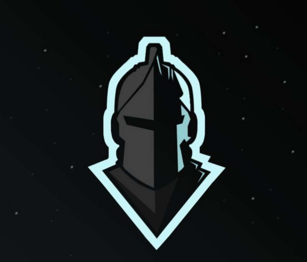 Fornite 桌布 壁紙 — 一個發光淺藍色輪廓的騎士頭盔剪影，站在一個繁星點點的黑色太空背景前。