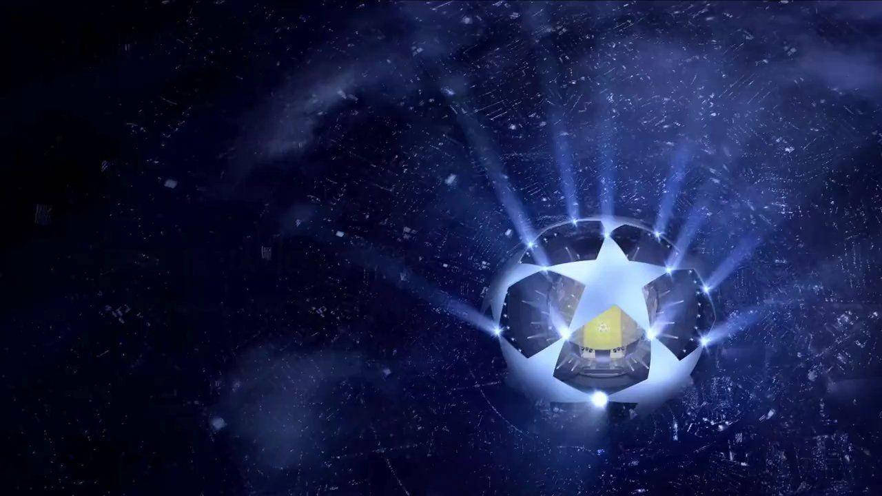 Uefa 桌布 壁紙 — 一個發光的 UEFA 歐冠獎盃漂浮在滿佈星辰的宇宙虛空中，表面散發出耀眼的藍色光束。