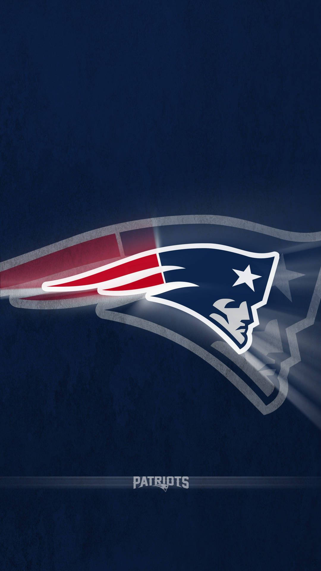 New 桌布 壁紙 — 一個發光的New England Patriots標誌，帶有紅、白、藍條紋，背景為紋理深藍色。