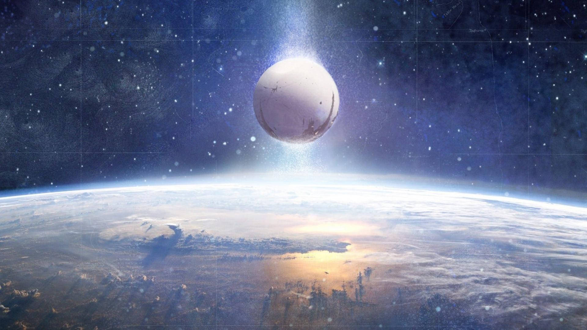 命運 桌布 壁紙 — 一個發光的天體球體懸浮在地球彎曲的地平線之上，背景是繁星點點的宇宙。