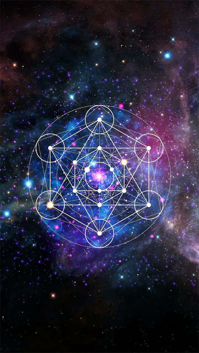 Shapes 桌布 壁紙 — 一個發光的幾何神聖幾何符號漂浮在充滿星星和彩色氣體雲的充滿活力的宇宙星雲中。