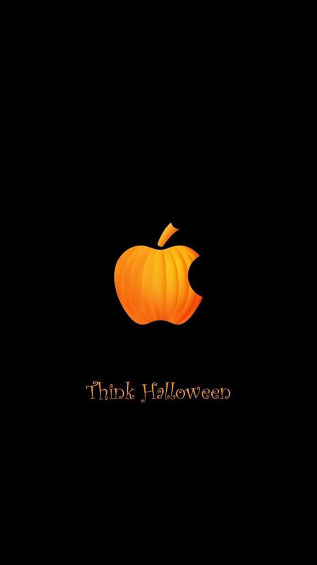 萬聖節動圖 桌布 壁紙 — 一個發光的橙色南瓜被雕刻成帶有咬痕的Apple標誌，背景為黑色，下方有文字Think Halloween。