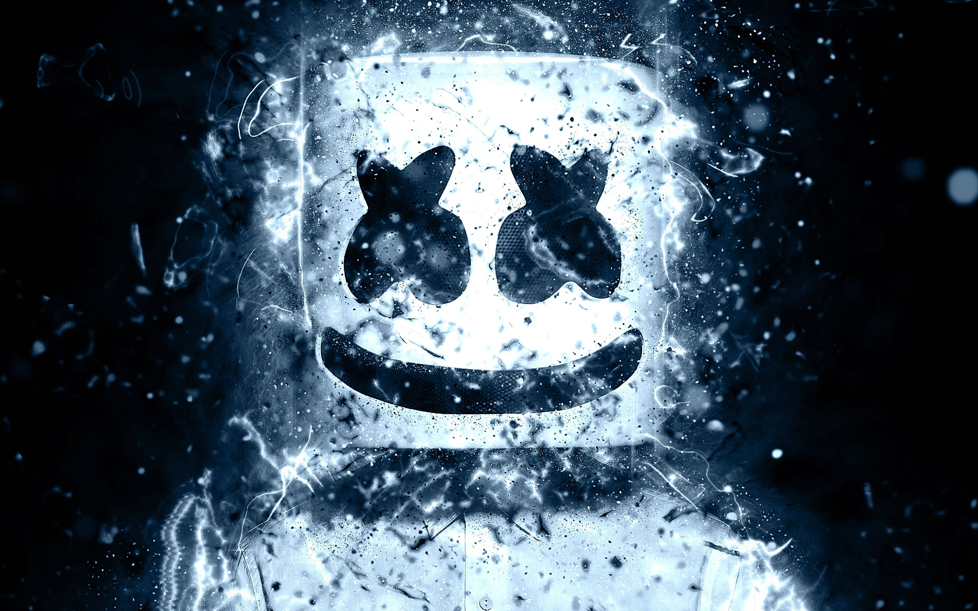 Marshmallow Dj 桌布 壁紙 — 一個發光的白色棉花糖頭盔，帶有X形眼睛和微笑，在黑暗背景下迸發出電火花。