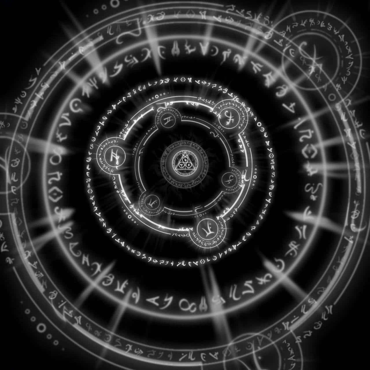 Alchemy 桌布 壁紙 — 一個發光的神秘圓形印章，帶有複雜的符文和符號，在黑暗背景下散發光芒。
