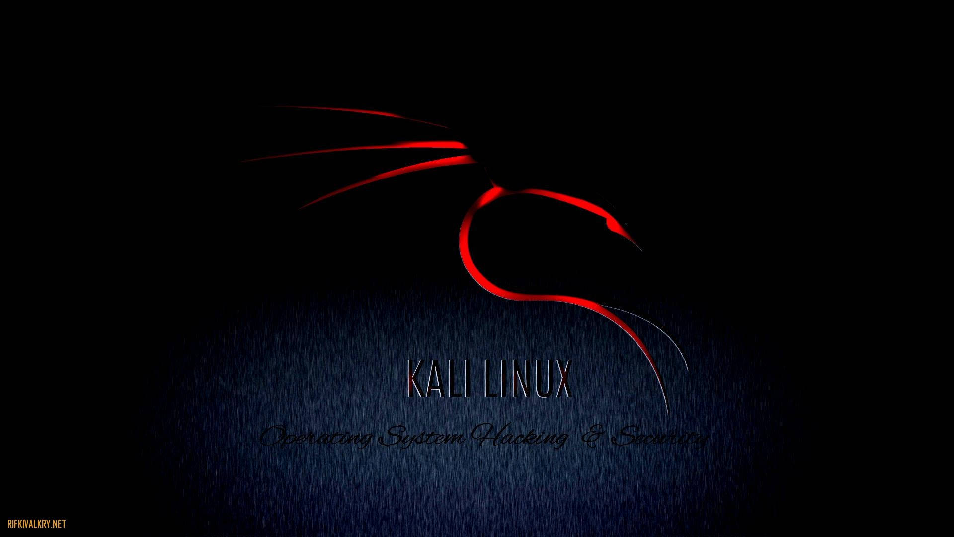 Linux 桌布 壁紙 — 一個發光的紅色Kali Linux標誌從黑暗中浮現，出現在帶有微妙燈光效果的紋理藍色表面上。