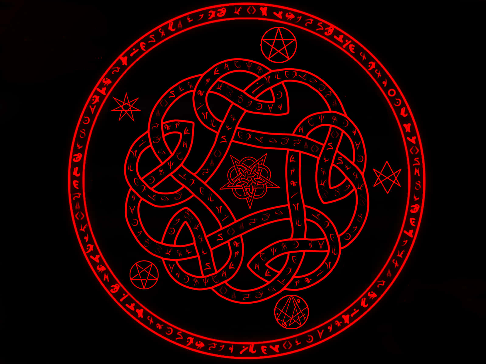 Occult 桌布 壁紙 — 一個發光的紅色複雜圓形符印，上面刻有黑色背景的五角星和符文。