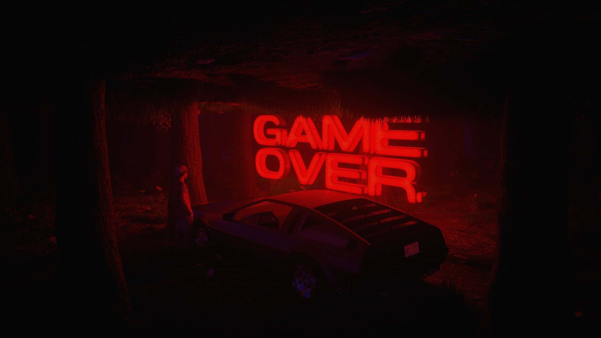 Dark Game Over 桌布 壁紙 — 一個發光的紅色遊戲結束標誌照亮了黑暗的森林，一個孤獨的身影站在一輛停放的跑車旁邊。