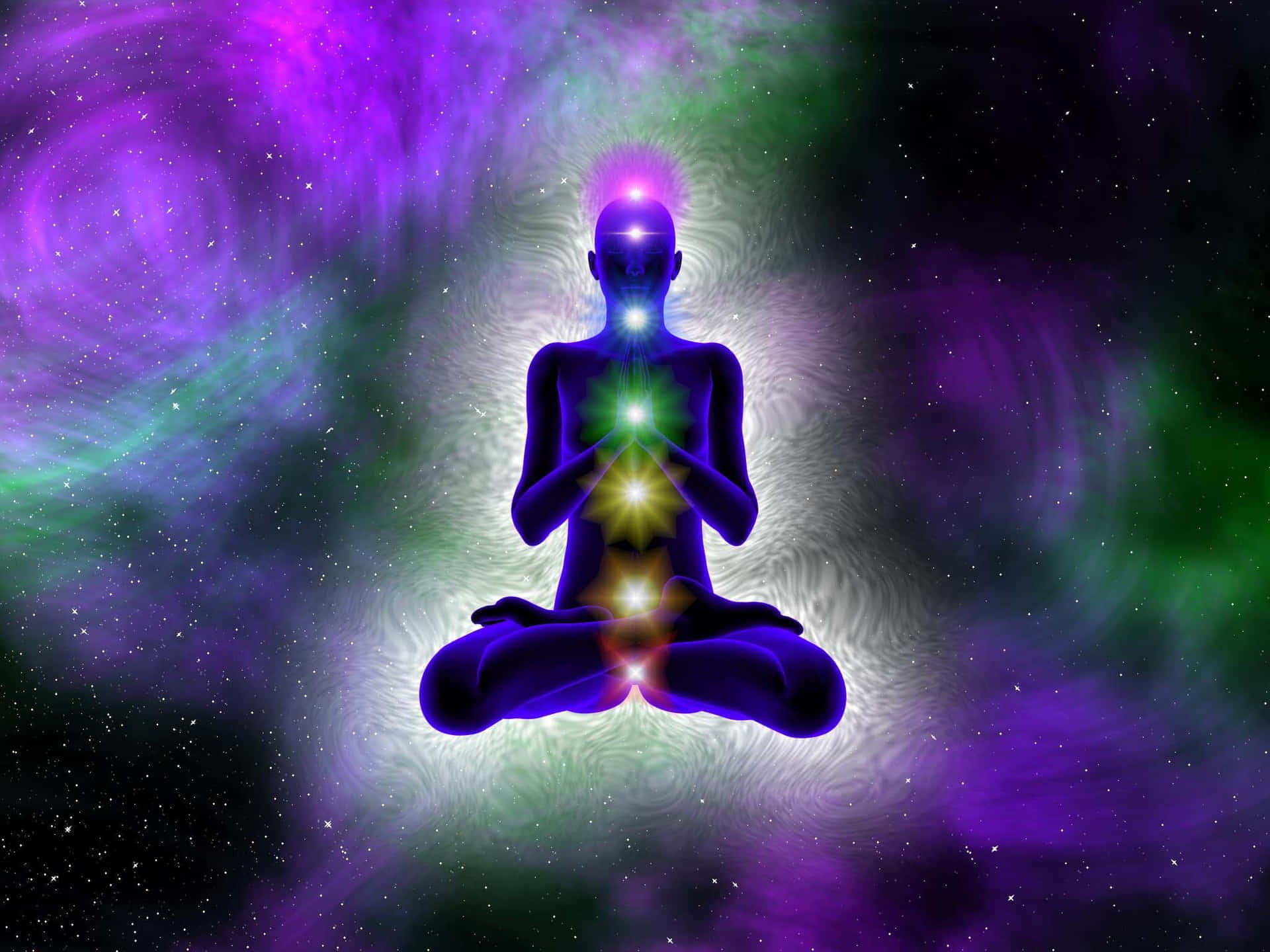 Reiki 桌布 壁紙 — 一個發光的紫色剪影以蓮花坐姿冥想，背景是紫色和綠色旋轉的宇宙星雲。