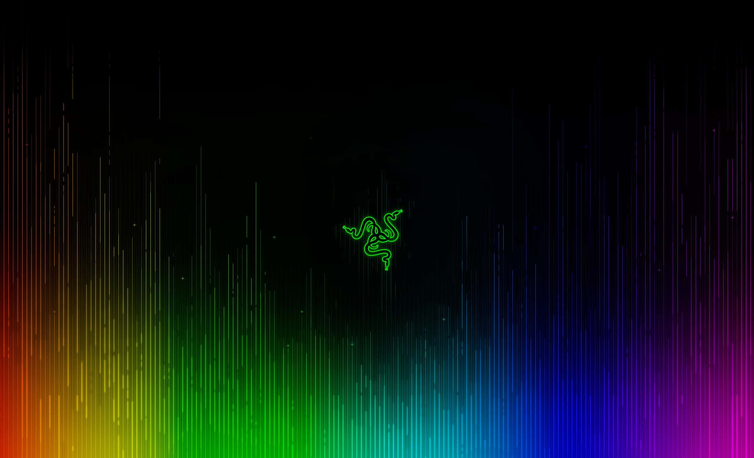 Rainbow Gradient 桌布 壁紙 — 一個發光的綠色Razer標誌居中於黑色背景上，帶有垂直彩虹光條。