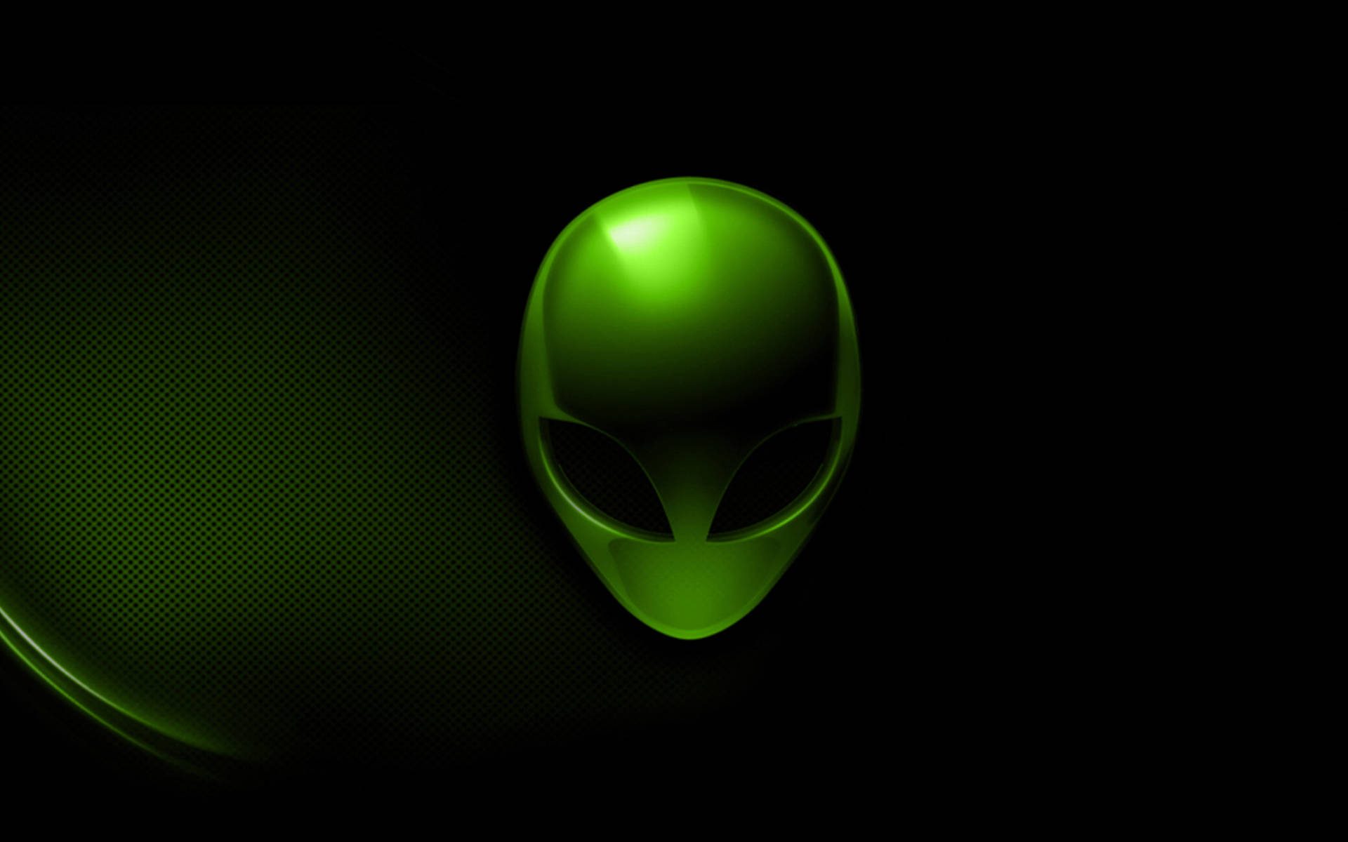 alienware default 桌布 壁紙 — 一個發光的綠色外星人頭部，表面光滑反光，在深色紋理背景上格外突出。