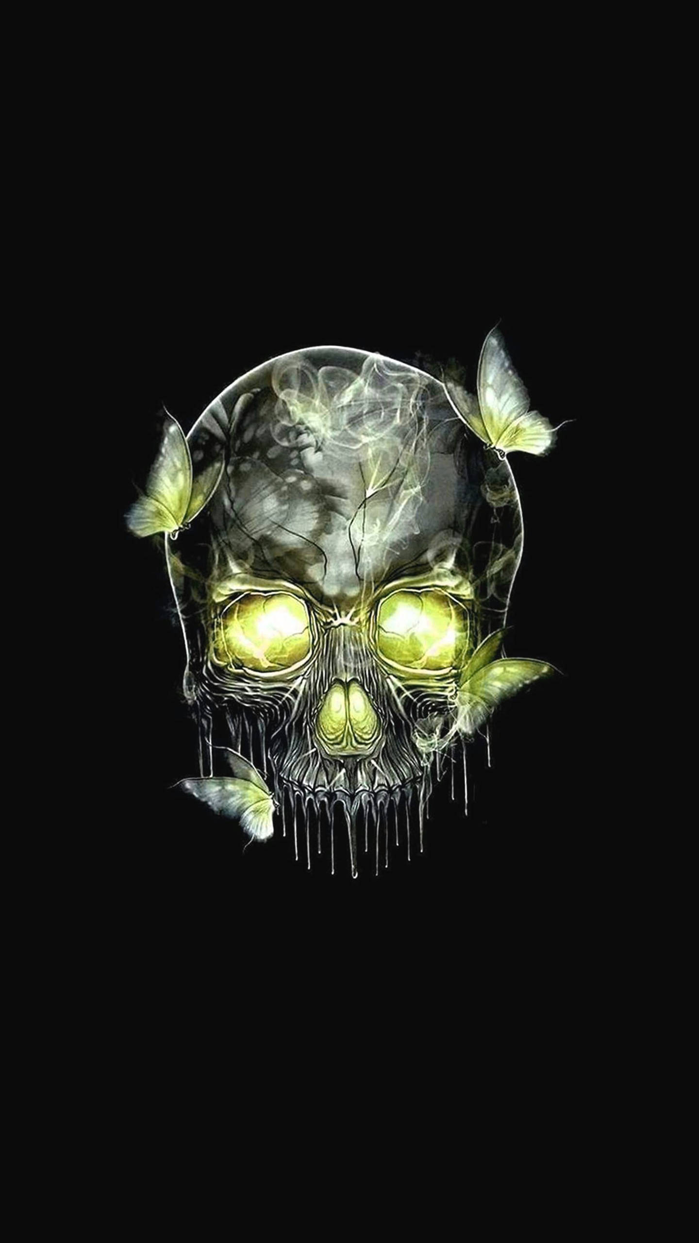 tengkorak 桌布 壁紙 — 一個發光的綠色眼睛骷髏，裂縫中飛出蝴蝶，背景為黑色。