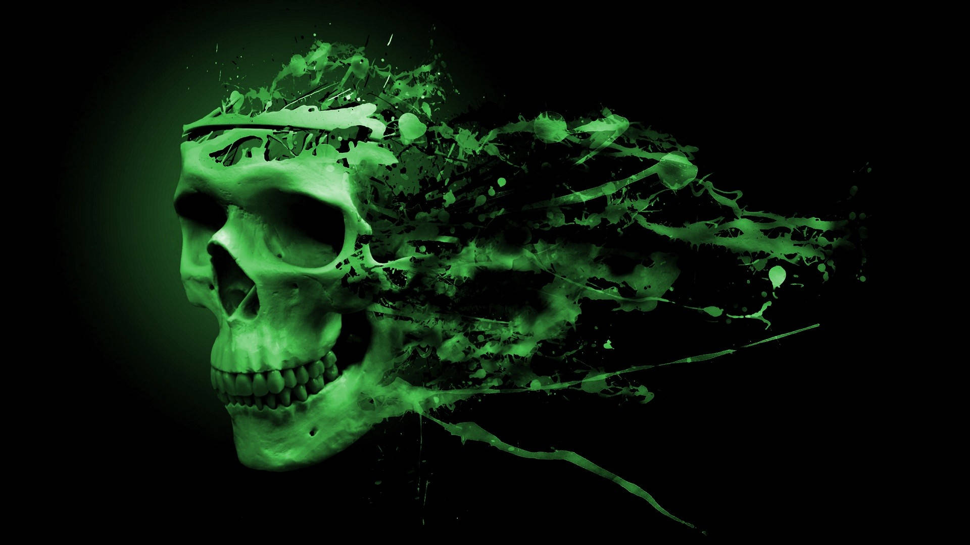 HD Skull 桌布 壁紙 — 一個發光的綠色頭骨在黑色背景上溶解成飛濺效果。