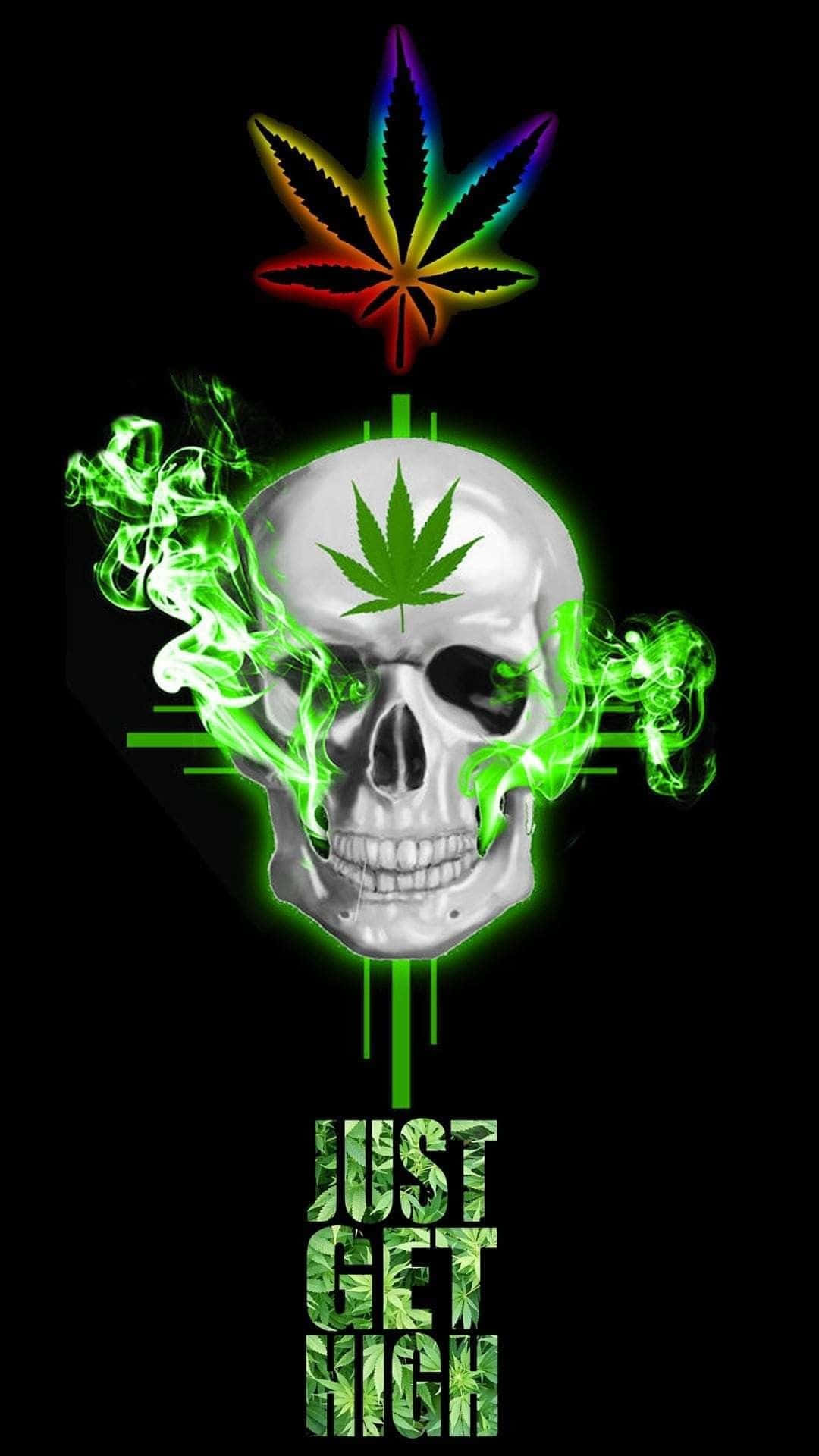 桌布 壁紙 — 一個發光的綠色骷髏，額頭上有大麻葉，上方有彩虹葉，被霓虹煙霧包圍，背景為黑色。