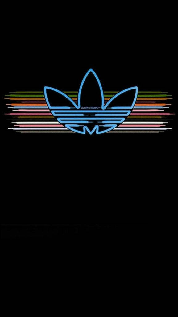 adidas iPhone 桌布 壁紙 — 一個發光的藍色Adidas三葉草標誌，居中於黑色背景上，帶有向外輻射的彩色水平條紋。