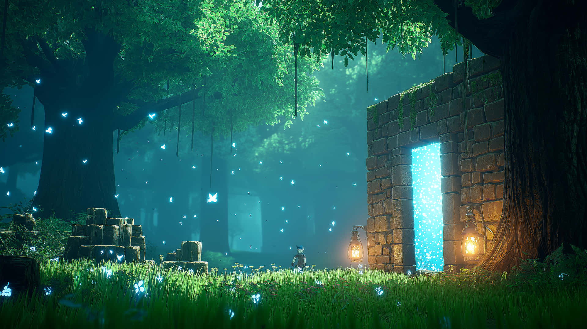 Forest Portal Glimmer 壁紙 — 一個發光的藍色傳送門嵌在長滿青苔的石牆上，位於迷霧森林中，有螢火蟲和燈籠。
