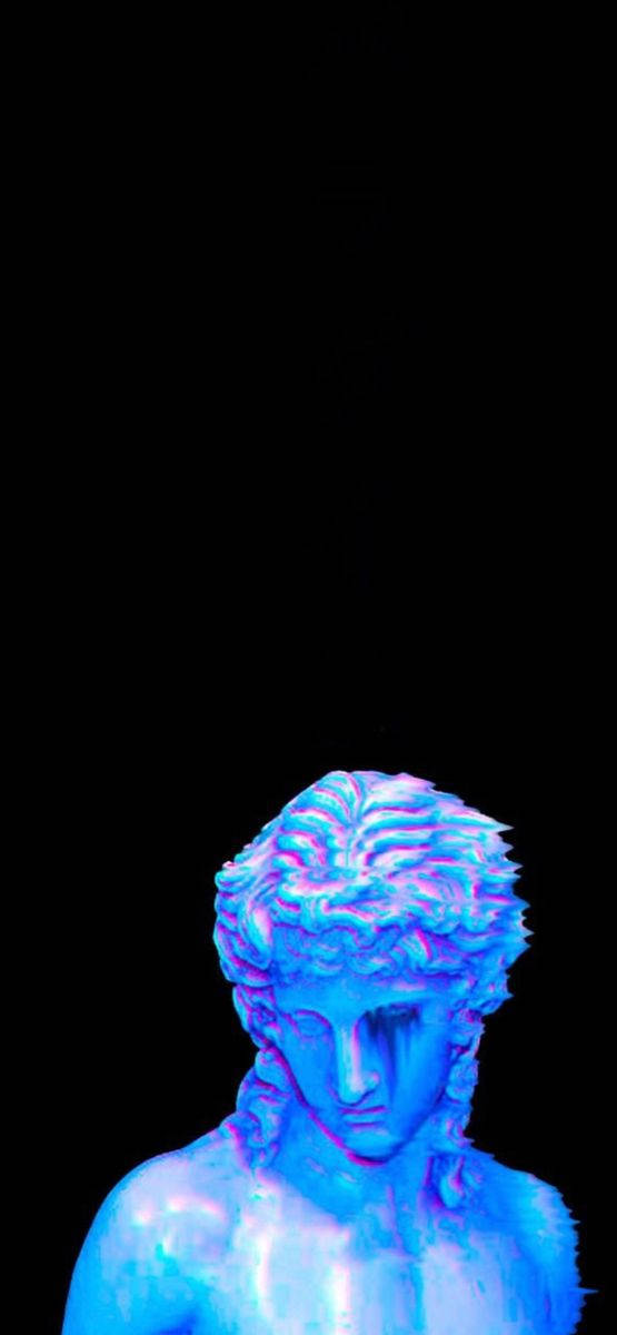 Greek Aesthetic 桌布 壁紙 — 一個發光的藍色和紫色雕像頭部，帶有故障色差效果，背景為黑色。