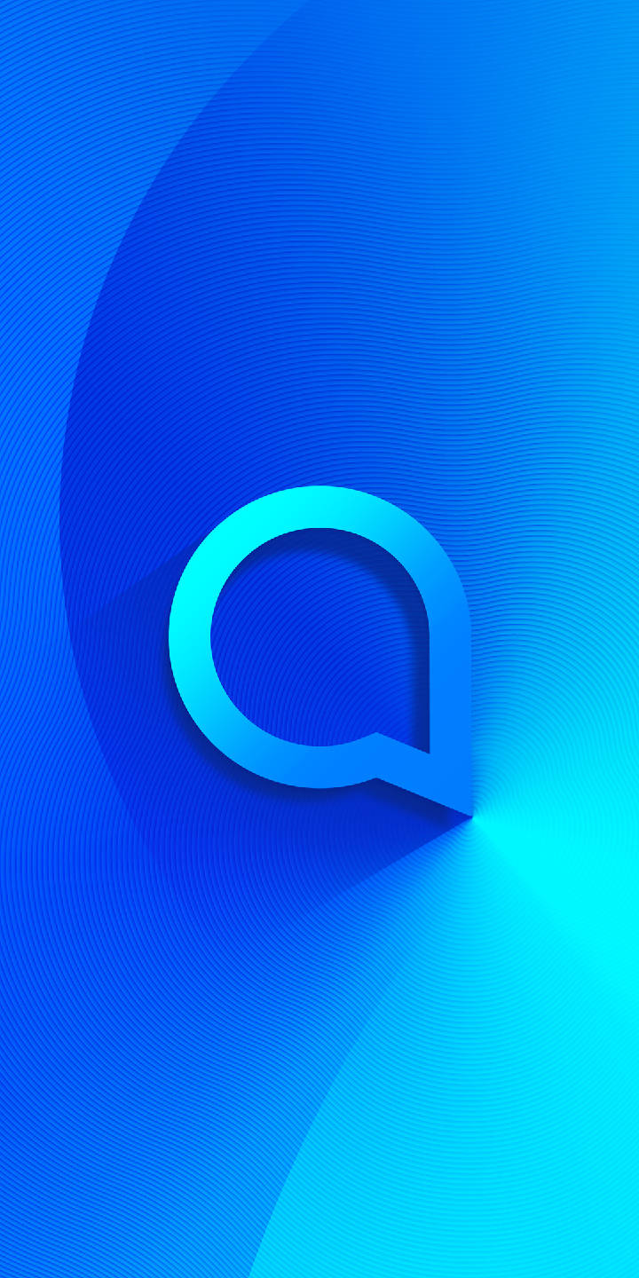 alcatel 桌布 壁紙 — 一個發光的藍色字母Q漂浮在帶有同心圓線的漸變藍色背景上。