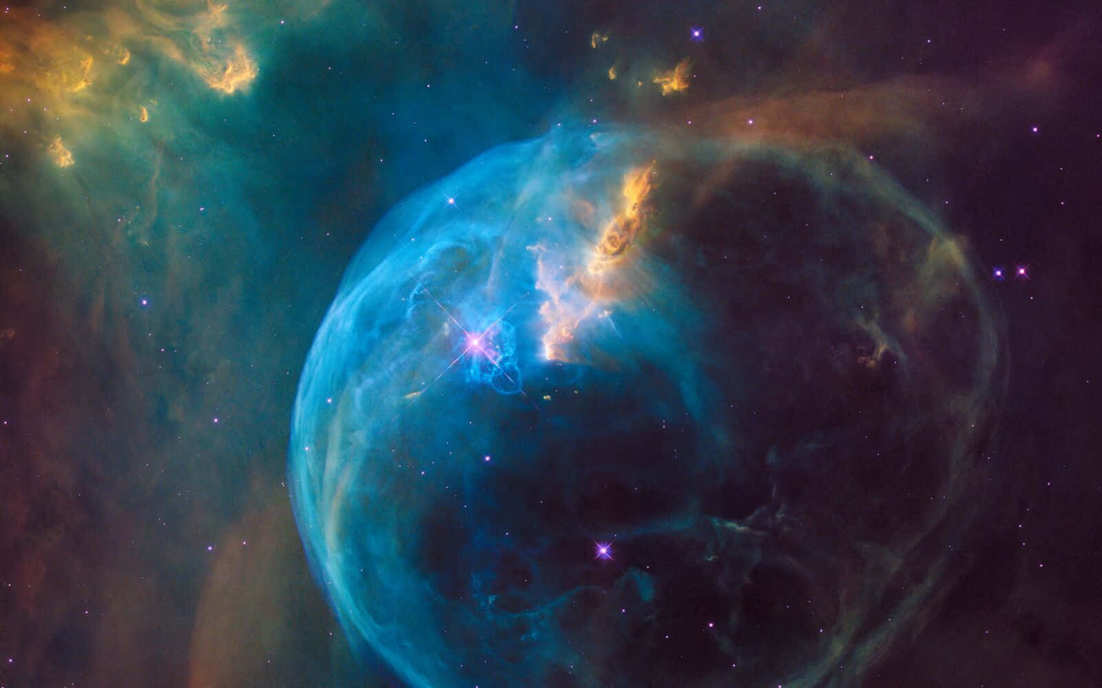 astronomy 桌布 壁紙 — 一個發光的藍色宇宙泡泡星雲，帶有火熱的橙色觸手和閃爍的星星，背景是黑暗的太空。