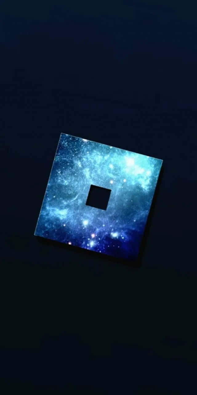 Roblox 桌布 壁紙 — 一個發光的藍色星系在漂浮的正方形框架內旋轉，背景是黑暗的虛空。