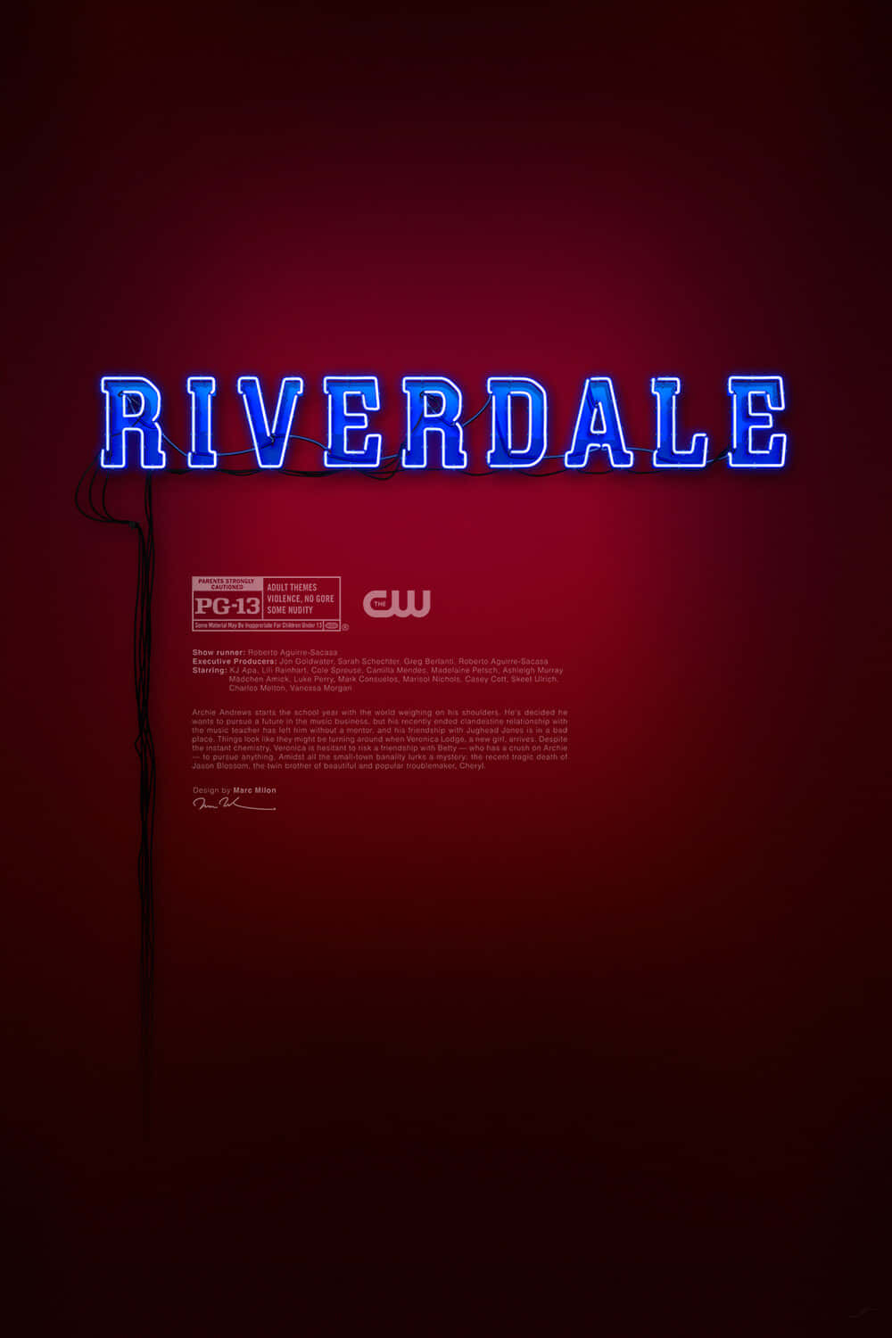 Riverdale 桌布 壁紙 — 一個發光的藍色霓虹燈牌，上面寫著 'RIVERDALE'，掛在深紅色牆上，下方有節目製作人員名單。