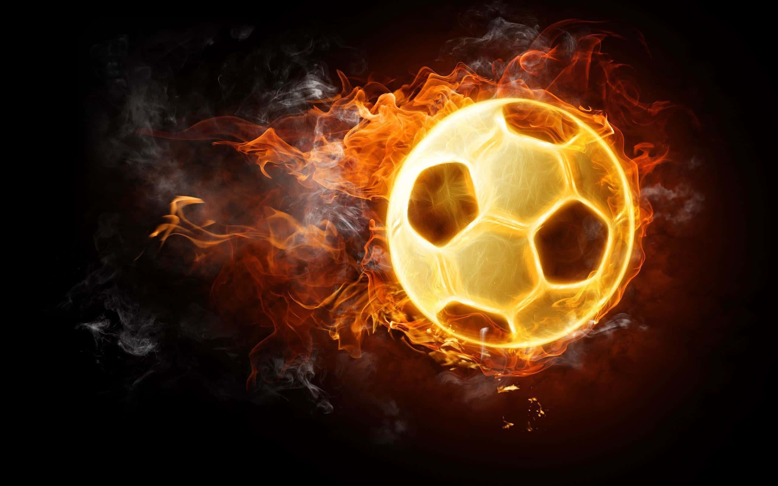 Soccer Ball 桌布 壁紙 — 一個發光的足球被鮮豔的橙色火焰吞噬，背景是黑暗煙霧彌漫。